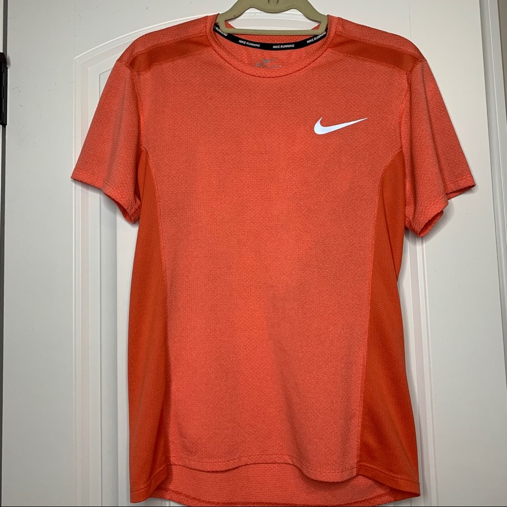 Men’s Nike T-Shirt